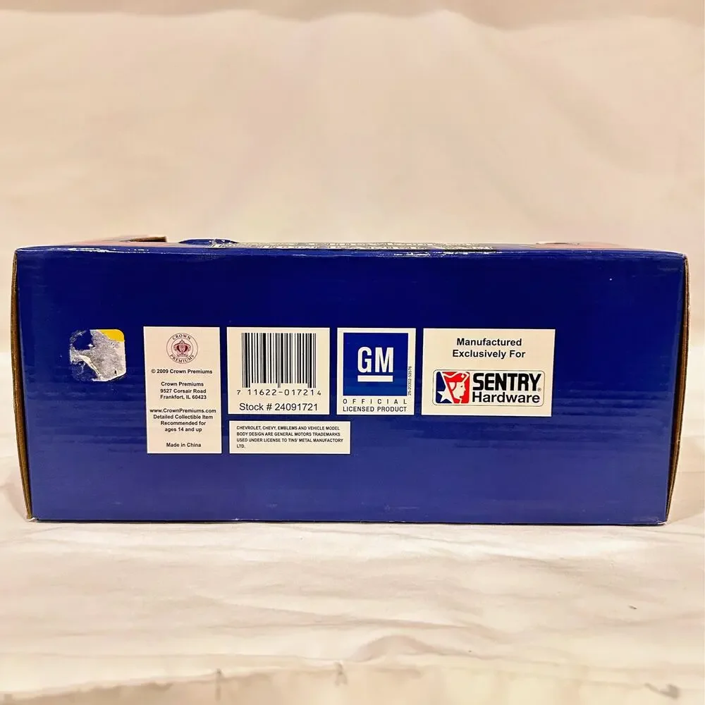 1935 Chevrolet 1-1/2 Ton Panel Van-Sentry Hardware-1:24 Diecast Crown-Ertl-New